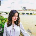 Armeena Khan Instagram - I was invited to #Barnardos Parliamentary Reception today in London. First things first, here’s the look: Hair and Makeup by the one and only @monnie.k.makeupartist my go to. I love you ❤️ back drop is against #London’s Westminster palace. Hair colour and styling by @catherineboden Terrace Pavilion