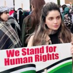 Armeena Khan Instagram - 🇨🇦🇵🇸🇵🇰 🕊️🕊️ First PEACEFUL protest in Canada. We had Jewish, Canadian, Pakistani and Palestinian people protesting together. It was lovely to see.