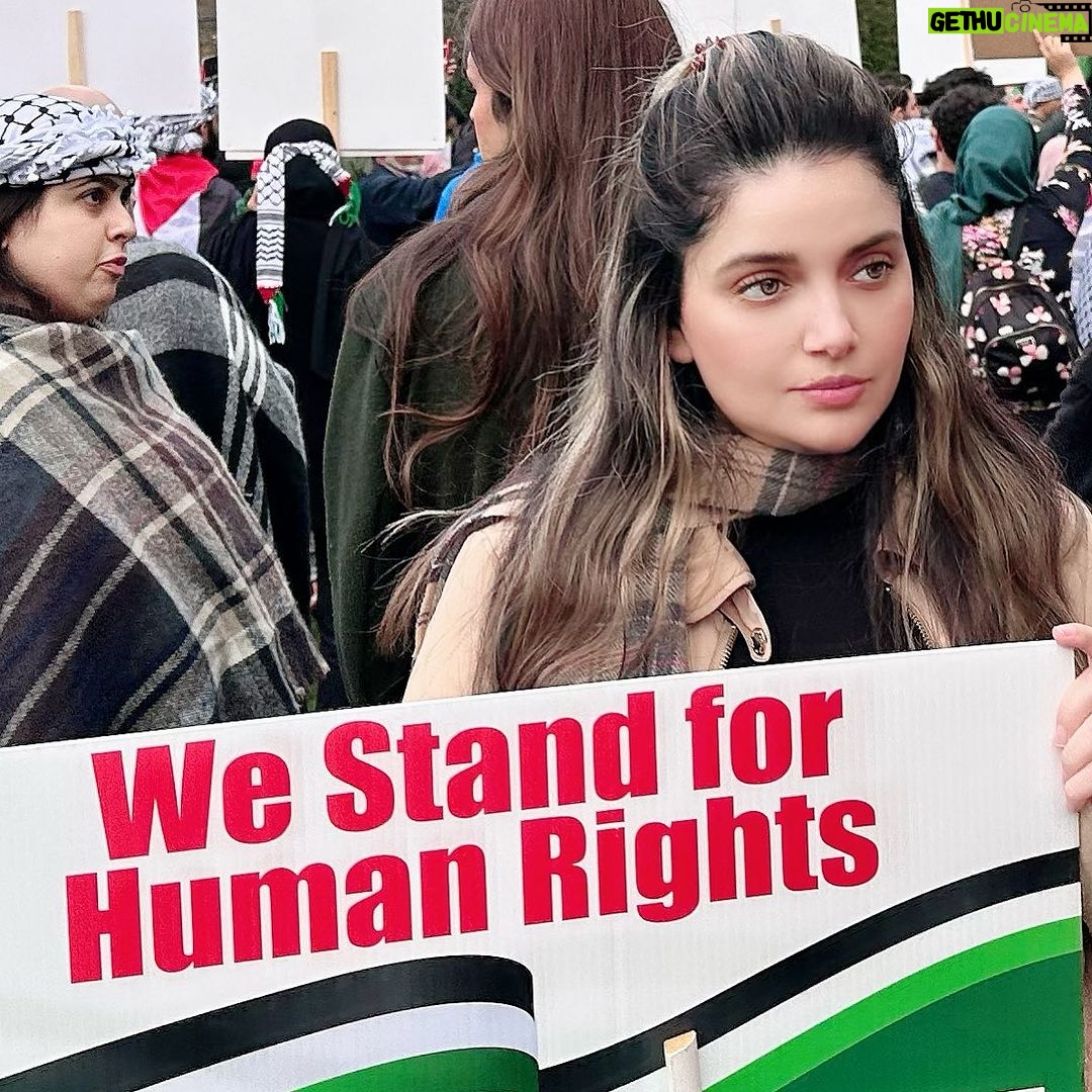 Armeena Khan - 42.9K Likes - π¨π¦π΅πΈπ΅π° ποΈποΈ First PEACEFUL protest in Canada. We had Jewish, Canadian, Pakistani and Palestinian people protesting together. It was lovely to see.