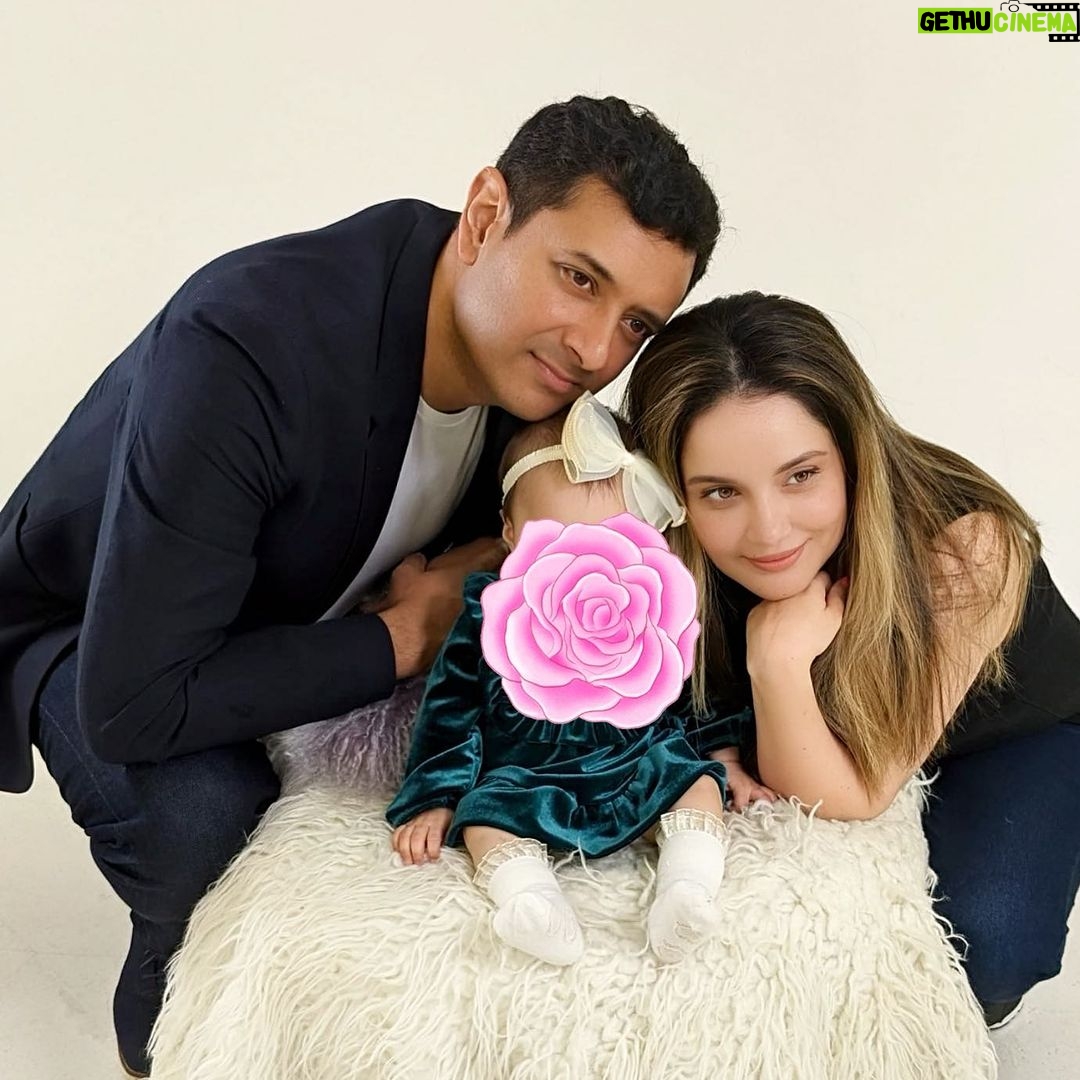 Armeena Khan Instagram - For us ππ Mommy was the assistant today. @feslkhan @aatifatizafarofficial #Aimanzafar #AmelieIsla π§Έπ§Έ