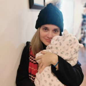 Armeena Khan Instagram - My little treasure. 🥺🥺 #tiredmommy #happymom #bareface
