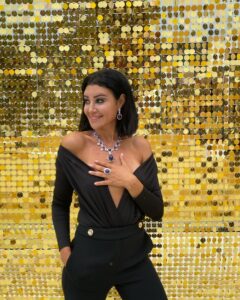 Arwa Gouda Instagram - Be #happy Be #bright Be #you . . #jewlery #solareclipse by @alessio_boschi_jewels #photography and #artdirection @mahyarqajar Vicenza, Italy