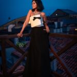 Arwa Gouda Instagram - Under the #moonlight … ♥️♥️♥️♥️♥️ #dress And #bag @maisonvalentino #jewellery @alessio_boschi_jewels DOGE PALACE’s Colombian #emerald and natural yellow #diamond necklace, which is inspired by the 14th century Venetian intricate #gothic #architecture of the city hosting its 79th Cinema Film #Festival #photographer @johannaberghorn #stylist @youmnamoustafa #arwa #arwagouda #اروى_جودة #venicefilmfestival #venicefilmfestival2022 #uniquejewelery #art #artpiece #italy #egypt #venice #fashion Venice, Italy