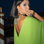 Arwa Gouda Instagram - #dress and #bag by @maisonvalentino #jewellery @alessio_boschi_jewels #stylist @youmnamoustafa #photographer @anumphotography 💚 swipe left for details of the The FOUR RIVERS #necklace, which sets over 345 #carats of #Paraiba and is an hommage to the #Navona Square, the impressive #aquamarine and #opal ring #FONTANA DEL MORO ( the moor fountain) designed by genius @alessio_boschi_jewels #art #artpiece #uniquejewelry #mahyarqajar #venicefilmfestival #venicefilmfestival2022 #fashion The St. Regis Venice