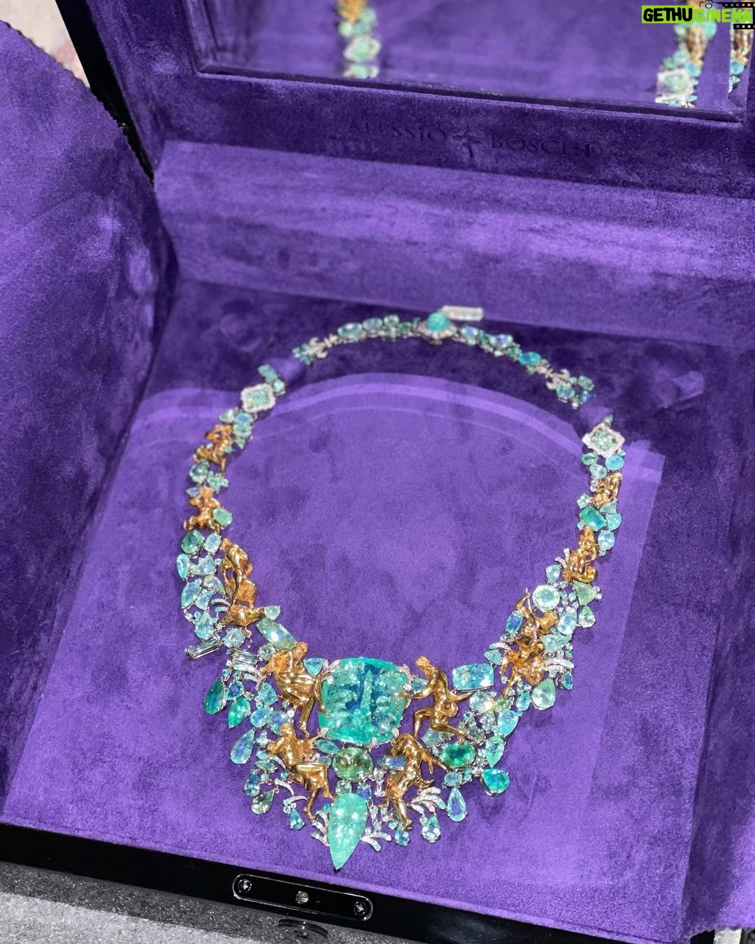 Arwa Gouda Instagram - #dress and #bag by @maisonvalentino #jewellery @alessio_boschi_jewels #stylist @youmnamoustafa #photographer @anumphotography π swipe left for details of the The FOUR RIVERS #necklace, which sets over 345 #carats of #Paraiba and is an hommage to the #Navona Square, the impressive #aquamarine and #opal ring #FONTANA DEL MORO ( the moor fountain) designed by genius @alessio_boschi_jewels #art #artpiece #uniquejewelry #mahyarqajar #venicefilmfestival #venicefilmfestival2022 #fashion The St. Regis Venice