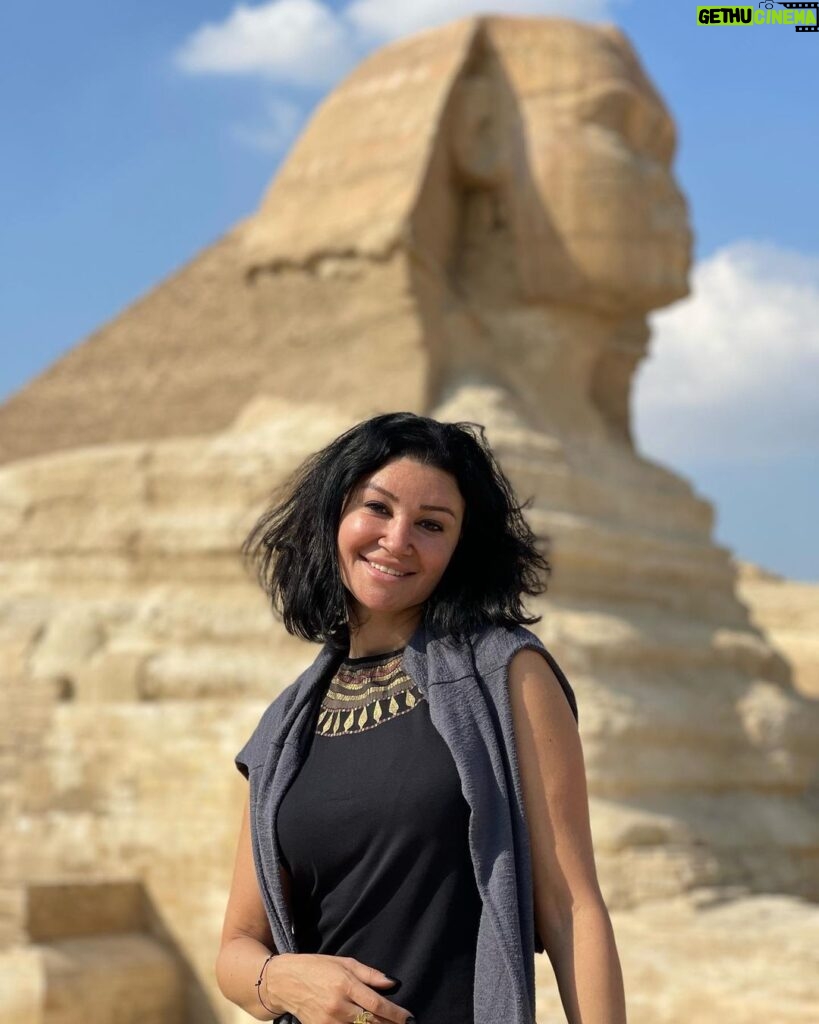 Arwa Gouda Instagram - بحبك ♥️ . . . . . #egypt #sphinx #pyramids of #giza