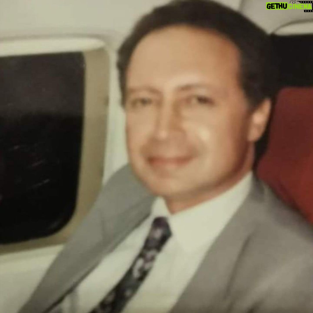 Arwa Gouda Instagram - عزاء والدي المغفور اليه بإذن الله السيد يحيى احمد قاسم جودة في مسجد الحامدية الشاذلية اليوم السبت ٢٤/٦ بعد صلاة المغرب.. نسألكم و الدعاء و قراءة الفاتحة فضلاً و ليس امراً