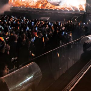 Ashin Instagram - 大家在演唱會上看到的最終成果
其實都有無數版本的製作
測試、比較、調整⋯
即使是一首歌中幾秒的畫面
也都是PK載PK之後最終的成果
也讓大家看看  最後沒有使用的版本。

請大家給
 @binliveconcert @binmusic.ig @grassjelly 
還有更多創作單位  麻煩在留言報名補充
追蹤與鼓勵！

#夜市好飽噢😵