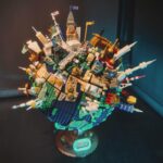 Ashin Instagram - 柳暗未必花明 水落未需石出 有人說地球是平的 有人說地球是圓的 都不妨礙世界的美麗 人生的旅行 只需有你 #作業還很多 😆 #請看到最後 / #Lego #legos #legoland #legophotography #legoland #moc #樂高 @lego @legohk_official @legotw_official special thanks for @legocertifiedstore_tw_msyaming