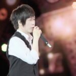 Ashin Instagram - 高雄不一定有金五月天、銀瑪莎 但有會跳舞的腹黑主唱大人可以嗎😏？ ​​ / ​​#售票倒數3天 五月天 [ 回到那一天 ] 25週年 巡迴演唱會 3/23・24・29・30・31｜高雄世運主場館 🎫 拓元售票 2/24正式開賣 https://tixcraft.com/activity/detail/24_mayday ​​ #五月天 #mayday #回到那一天 #五月天5525回到那一天 #五月天25週年巡迴演唱會 - @imayday55555