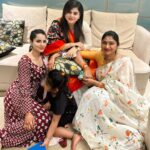 Ashu Reddy Instagram – Maha shivaratri x Women’s Day ~ 2024 🔥🌹❤️ #ashureddy #feelingdevotional #omnamahshivaya🕉 #friends #work #fun  @urspraveenakadiyala @dr.samatha_01 🥳 #2024 #memories