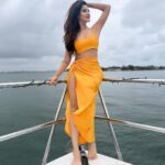 Ashu Reddy Instagram - Live the moment..!!🔥🧡 #ashureddy #miamibeach #goodvibes #holidayseason pc @siva_jayant @pavanseemakurti ❤️ Miami, Florida