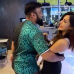 Ashu Reddy Instagram - I AM STILL WAITING FOR THE ANSWER @ashu_uuu …Thanks for your lovely gesture and visiting Australia again . #bollywood #aamirkhan #reels #trending #brisbane #topgolf #golf #telugu #tollywood