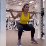 Ashu Reddy Instagram - Only time you challenge yourself is when you workout!! #ashureddy #workoutmotivation #weekdayvibes #positivitymatters 💯😊 @joshapp.telugu @officialjoshapp