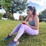Ashu Reddy Instagram - The less we know, the more we grow!!💯❤️ #ashureddy #mondaymotivation #eathealthy #stayhealthy #bekindtoyourself #changeisgood 🎉