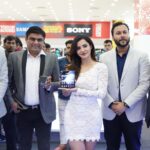 Ashu Reddy Instagram - For the grand launch of Samsung Galaxy Z Fold 5 and Flip 5 ..!!❤️💯😊 #ashureddy #eventtime #launchofsamsung @samsungwithgalaxy @bajajelectronicsindia @marksmediacommunications #nexushyderabad