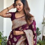 Ashu Reddy Instagram - Six yards of pure grace- a saree!!❤️🔥 #ashureddy #eventtime #sareestyle #hyd