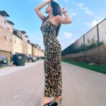 Ashu Reddy Instagram – The most beautiful curve on a woman’s body is her smile 😊🐚⭐️😎 #ashureddy #curvesaresexy #beyoutiful #lastpicismyfav 🫶🏻 Austin, Texas