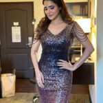 Ashu Reddy Instagram – For hosting an electrifying band @jammers.official in the city of music..!❣️ #ashureddy #eventtime #cityofmusic #austintexas #usatour #workhardplayhard ☀️⚡️ Hair and Make up- by myself 😎 Austin, Texas