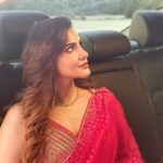 Ashu Reddy Instagram - Senorita❣️ #ashureddy #photodiary #lampost #randomthoughts ⚡️