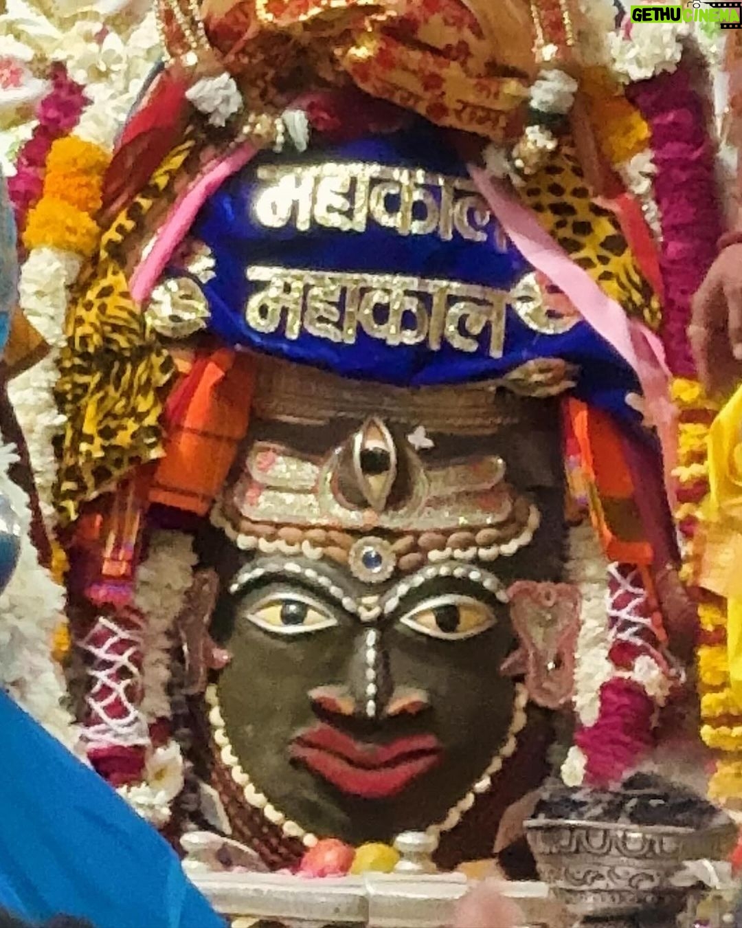 Ashu Reddy Instagram - Hope you all had great a Shivaratri 🔥❤️ #ashureddy #harharmahadev🙏 #jaishreemahakal #ujjain #jyotirling🙏 Mahakal Mandir Ujjain