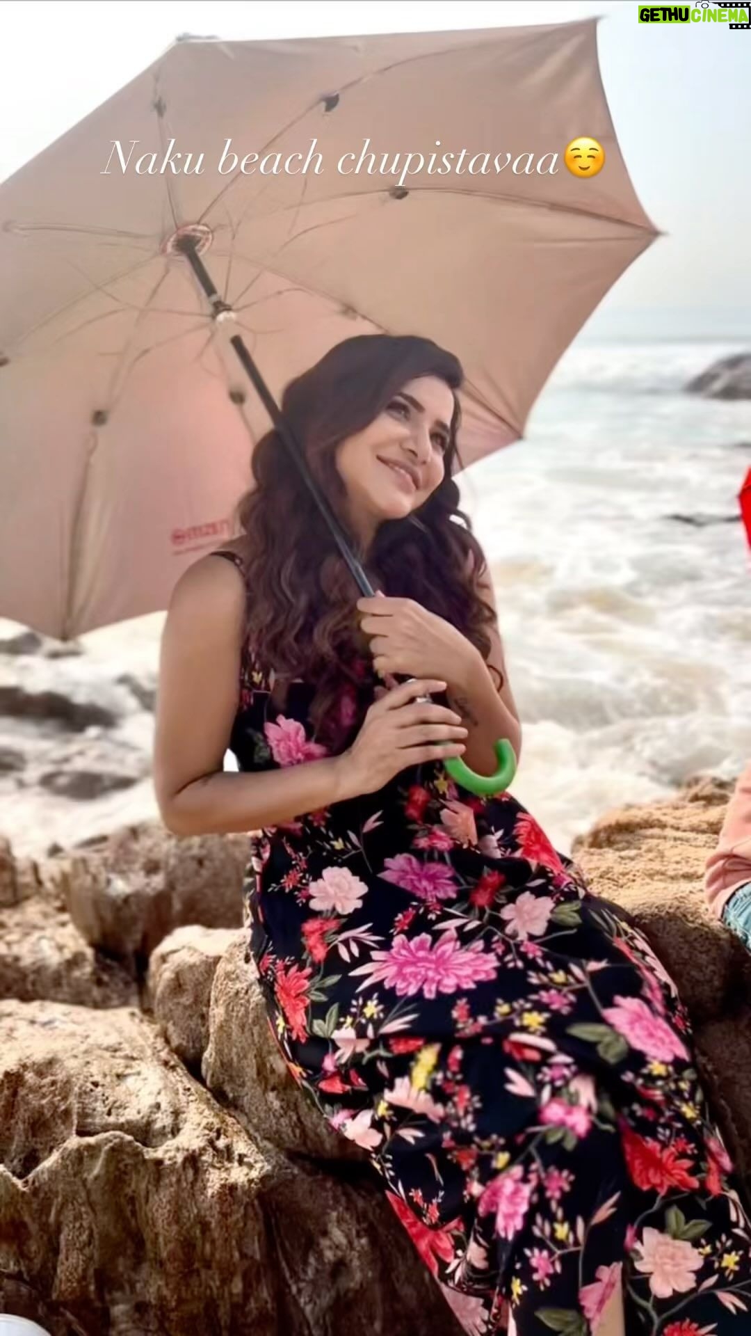 Ashu Reddy Instagram - Beach lovers, assemble..!! 🥹❤️ #ashureddy #naturelover #beautifulbeaches #shootdiaries #throwback #cityofdestiny @officialjoshapp @joshapp.telugu