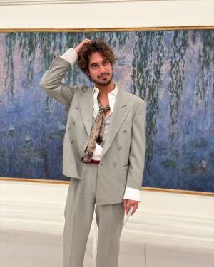 Avan Jogia Instagram - chaotic water lilies