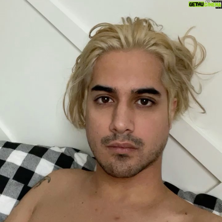 Avan Jogia - 304.1K Likes - Blah 40 - “blondie boy” - March 23rd 2021