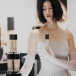 Ayaka Miyoshi Instagram - -LANCÔME- 今回のリニューアルでさらに強化された 「 #美しさ止まらない私 」を体現している 私のリアル推しファンデ ”タンイドル ウルトラ ウェア リキッド N“ なんといってもその魅力は お肌が呼吸出来るような薄さをかなえたことによって 長時間外出しても美しさが崩れず 伸びが良く肌との密着が心地良い幸福感。 今回私はB-01とO-01を それぞれ顔の外側と内側で使い分けましたが 時間が経過してくると共に さらに綺麗なお肌を保てている気がして 大満足なファンデーションでした♡ 銀座三越では期間限定で2/13までイベントを開催中。 このポップアップでは限定リップが手に入る他 BAさんに教えてもらいながら 自分にマッチする美しいひとつに出会えるかも。 さらにイベントではバレンタインメイクの 体験ができるようなので この機会に是非特別な思い出を♡ #PR #ウルトラファンデ #美しさ止まらない私 #lancomemakeup @lancomeofficial