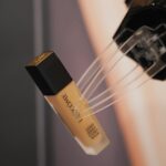 Ayaka Miyoshi Instagram - -LANCÔME- 今回のリニューアルでさらに強化された 「 #美しさ止まらない私 」を体現している 私のリアル推しファンデ ”タンイドル ウルトラ ウェア リキッド N“ なんといってもその魅力は お肌が呼吸出来るような薄さをかなえたことによって 長時間外出しても美しさが崩れず 伸びが良く肌との密着が心地良い幸福感。 今回私はB-01とO-01を それぞれ顔の外側と内側で使い分けましたが 時間が経過してくると共に さらに綺麗なお肌を保てている気がして 大満足なファンデーションでした♡ 銀座三越では期間限定で2/13までイベントを開催中。 このポップアップでは限定リップが手に入る他 BAさんに教えてもらいながら 自分にマッチする美しいひとつに出会えるかも。 さらにイベントではバレンタインメイクの 体験ができるようなので この機会に是非特別な思い出を♡ #PR #ウルトラファンデ #美しさ止まらない私 #lancomemakeup @lancomeofficial