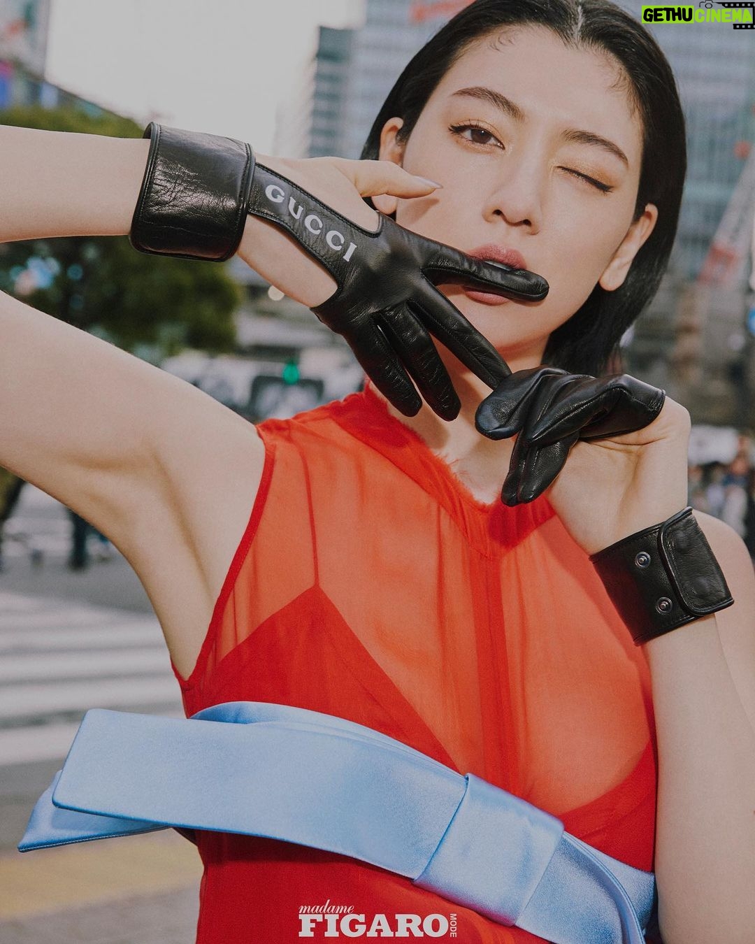 Ayaka Miyoshi Instagram - madame FIGARO MODE China 175 Cover Story "LOST IN TOKYO" Photo @keitanakada Direction&Styling @tsuyoshikurata Hair&Make @masayoshiokudaira Production @tokyo_matto Movie @w_a.t_a @hirao_kazuyoshi