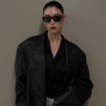 Ayaka Miyoshi Instagram – -Tiffany&Co.-
Tiffany Eyewear
ティファニーのアイコニックなモチーフである「Tiffany T」
メガネ、サングラス共に
サイドに煌びやかで華やかな存在感を纏って登場。
ラグジュアリーで特別感のあるアイテムは
日常のファッションをより楽しませてくれるはず。
@tiffanyandco
#TiffanyEyewear
#TiffanyT
#EssirolLuxottica
#TiffanyPartner
#PR