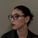 Ayaka Miyoshi Instagram – -Tiffany&Co.-
Tiffany Eyewear
ティファニーのアイコニックなモチーフである「Tiffany T」
メガネ、サングラス共に
サイドに煌びやかで華やかな存在感を纏って登場。
ラグジュアリーで特別感のあるアイテムは
日常のファッションをより楽しませてくれるはず。
@tiffanyandco
#TiffanyEyewear
#TiffanyT
#EssirolLuxottica
#TiffanyPartner
#PR