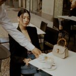 Ayaka Miyoshi Instagram - -FIGARO JAPON- 今回のGUCCIのショーは 雨天により開催地であったブレラ地区から 毎シーズンショーが行われている グッチ ハブに変更となりました。 翌日の撮影では天候にも恵まれ GUCCI仕様になったブレラ地区で撮影しました。 ショーの新たな風と空気感を感じながら GUCCIを身に纏い、そこに佇むことができ とても貴重な時間を過ごせた気がします。 @gucci @madamefigarojapon photo @picpicpiczo styling @tomokojima__ hair&make @yudai_makino editing @sachiko_tashiro_matsui coordinate @kiyoefrends