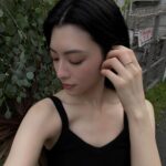 Ayaka Miyoshi Instagram - -Tiffany&Co.- 【Tiffany Lock】 2023年1月にローンチしたTiffany Lockは ブランドの重要なモチーフでもあるパドロック(南京錠)から インスパイアされて誕生した、 新アイコニックコレクション。 絆を表現するアイテムとして用いられてきた南京錠の様に 大切な人や物との強固なつながりを 繊細に大胆に、美しく表現。 私自身いつもTiffanyを身につけて思うのは ジュエリーひとつひとつとの出会いを 鮮明に覚えているということ。 いつ、どんな時も 一緒に旅をしてくれる大切なパートナーたち。 この新時代を象徴するコレクションで 貴方も是非、大切な人たちとの絆を 特別なものにして欲しいです💍 @tiffanyandco #TiffanyLock #TiffanyandCo #TiffanyPartner