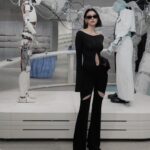 Ayaka Miyoshi Instagram - @gentlemonster × @tamburinsofficial 젠틀몬스터와 탬버린즈의 일본 첫 플래그십 스토어가 오늘 오픈했습니당😎 젠틀몬스터와 탬버린즈는 매번 다른 각도에서 대단한 어프로치하고 있고, 이번에 거대한 헤드 오브제 메종 마르지엘라와의 콜라보 팝업, 일본 뿐인 에그 퍼퓸펌키니를 전개되고 있습니다🪺 #ジェントルモンスター #ジェントルモンスター青山 #GENTLEMONSTERAOYAMA #TAMBURINS #TAMBURINSAOYAMA #PUMKINI #GENTLEMONSTERXAYAKA #TAMBURINSXAYAKA @gentlemonster @tamburinsofficial