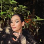 Aybüke Pusat Instagram - 🐈‍⬛🐈‍⬛🐈‍⬛ @ondertiryaki @herfetch @swarovski @manc @hm @salihatuncozkaya @a.batuhancetin 🌹🌈🧿💖