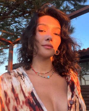 Aybüke Pusat Instagram - #goldenhour diye ben… 🍯🐝
