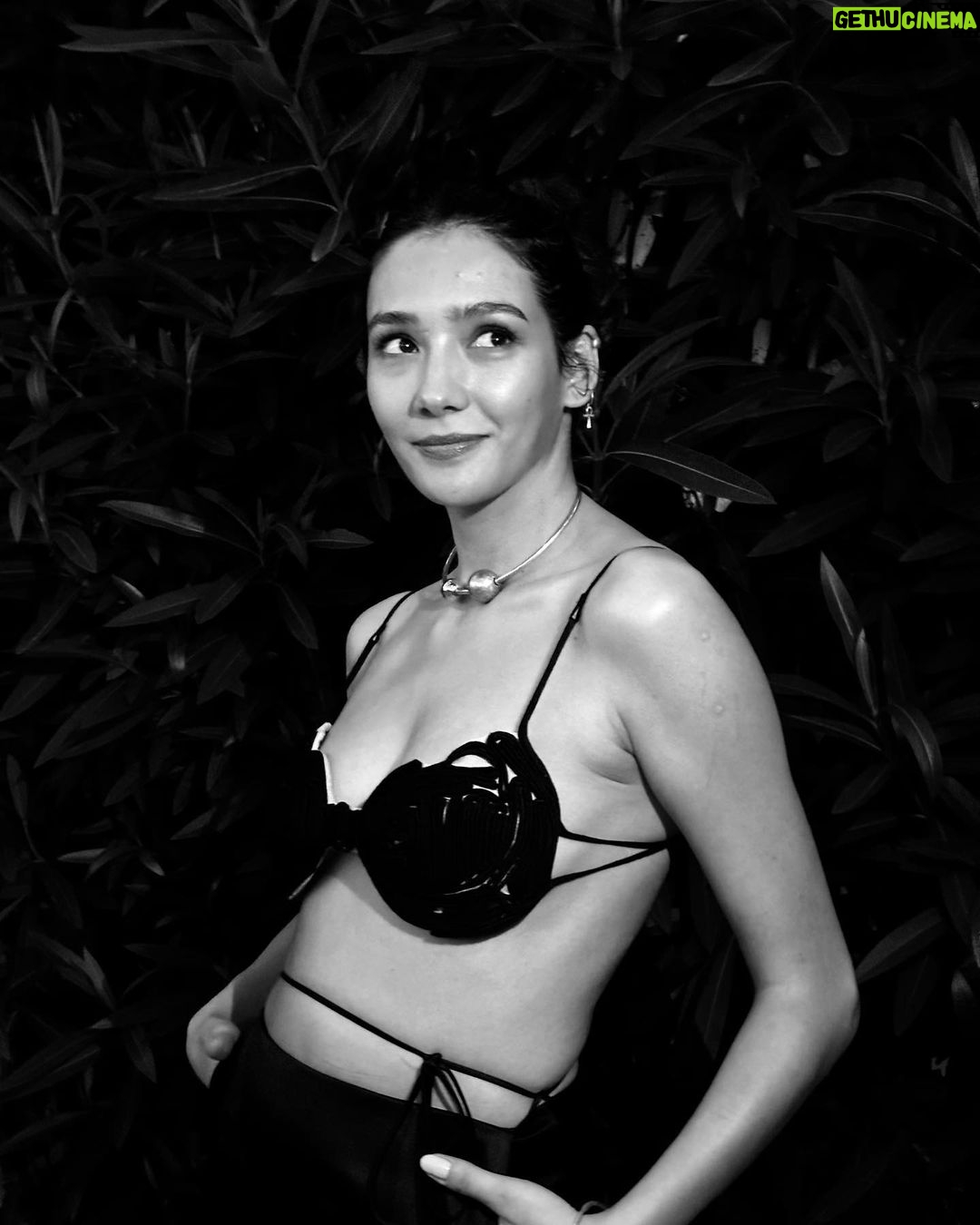 Aybüke Pusat Instagram - Storyde kalmasın… 📸😏🌹