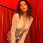 Aybüke Pusat Instagram - Dün gece neler oldu öyle yaaaa 🥂🌈🥰🍫🌹