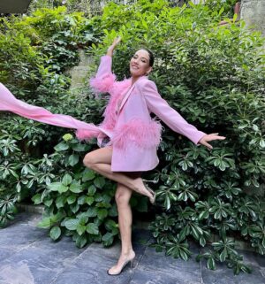 Aybüke Pusat Instagram - Barbie World 🌸🥂🤍 

@a.batuhancetin 
@ondertiryaki 
@ilathebrand 
@the_ninon