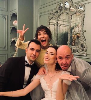 Aybüke Pusat Instagram - Paris olsa beğenirdiniz ama burası #gaziantep 🌼