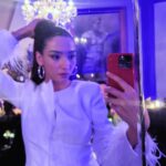 Aybüke Pusat Instagram – Dün çok güzeldi ✨🌹🧿🤍 teşekkürler @esteelauderturkiye @asilasli 

En uzun gece dedik 🧿
@a.batuhancetin 
@manc 
@avenue8official