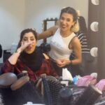 Ayten Amer Instagram – آخر يوم تصوير #زوجة_واحدة_لاتكفي  زغرطى يا كاميليا 😂
@me_alsafi بحبك يا فطووووم 😘 Abu Dhabi, United Arab Emirates