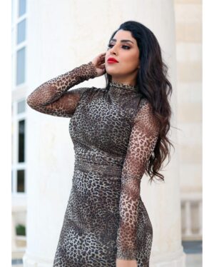 Ayten Amer Instagram - كاميليا النمر 🤭🤭 
📸 by @alaahasan.ph 
Styled by @daylalstylist 
Make up by @pegahkzmi
 hairdresser @hairstylist_banafsheh 
#زوجة_واحدة_لاتكفي #ايتن_عامر #ايتن #aytenamer 
 #ayten3amer