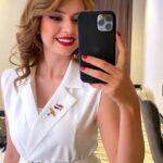 Baraa Al Zubaidi Instagram - سعيدة جداً بكوني سفيرة فلاي بغداد و بوجودي في فلاي بغداد fly Baghdad ‎راح نمثل هاي الشركة بكل تفاصيلها المميزة وخدماتها .. وراح ناخذ بملاحظاتكم لان فلاي بغداد تطمح لتقديم الأفضل دائماً للمواطنين العراقيين البارحة في مؤتمرها وبشكل انساني جداً قدمت اجمل هدية لاطفال التوحد وهي دار حتى يقدمون كل نشاطاتهم وهواياتهم ويحققون اهدافهم ‎ونوعدكم فلاي بغداد .. توصلكم لأحلامكم #flybaghdad @flybaghdadairlines Baghdad, Iraq