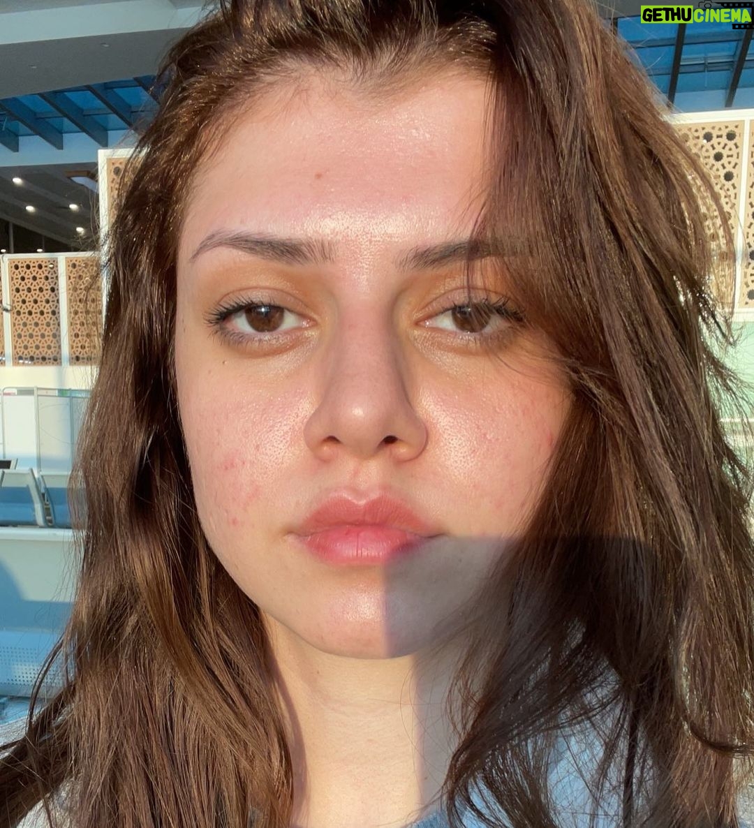 Baraa Al Zubaidi Instagram - نحن لسنا كاملين ، نحن نتعلم. هذا هو الجمال في رحلتنا🤍 We are not perfect, we are learning. That's the beauty in our specific journey