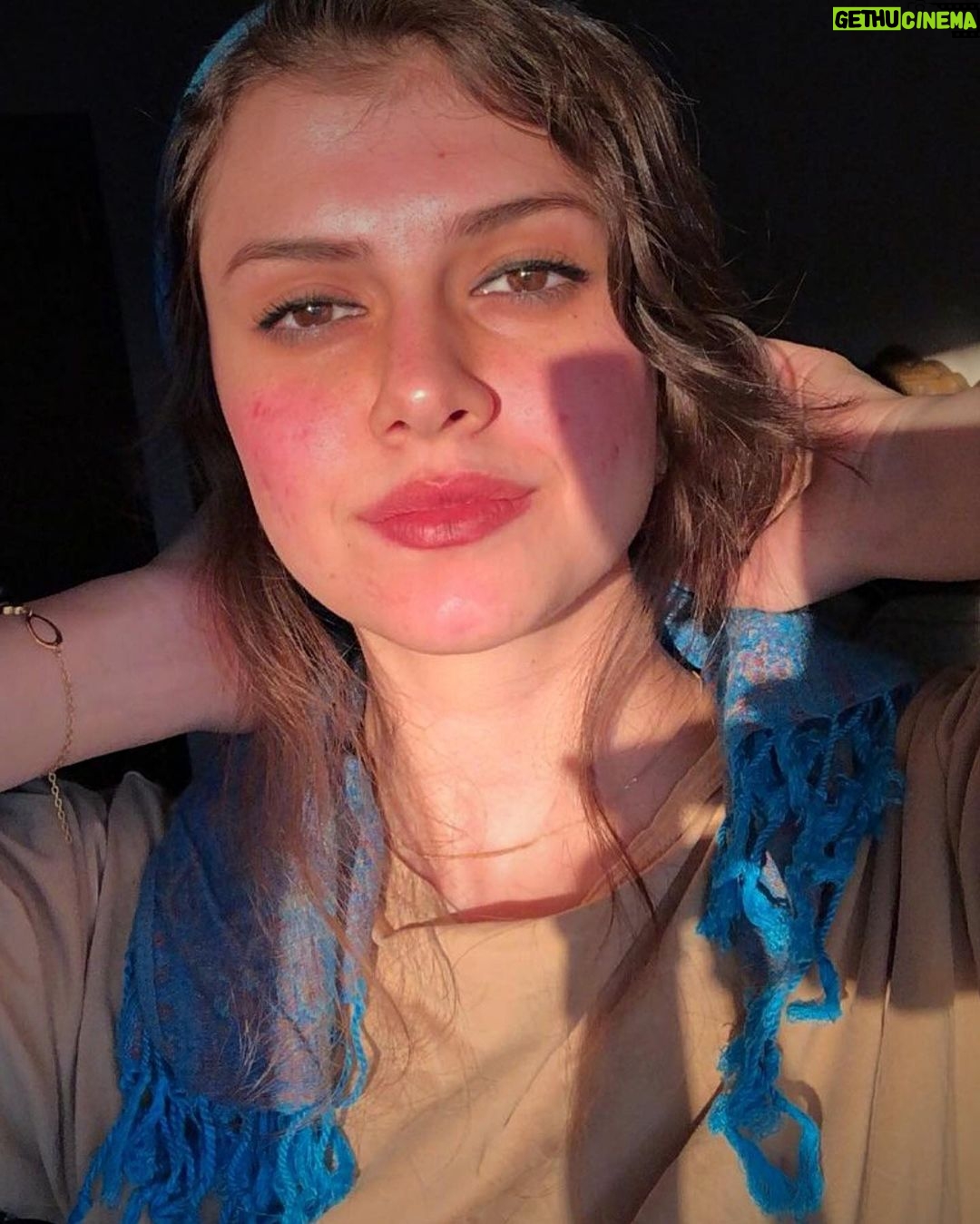 Baraa Al Zubaidi Instagram - كل شخص حر بشكلة بجسمة بكل شي يخصه✨ كلماتكم احيانا تكون قاتلة مثل السهم. انت ما تعرف مدى قوة الكلمات؟ ولا تعي كيف انها تتحول في بعض الأوقات إلى سم يحول سعادة إنسان إلى معاناة أو يد حديدية تحطم قُدراته بكل وحشية, قبل أن تقولها اي كلمة فكر مدى قوتها .كل فنان كل شخص لازم يكون مسؤل عن كل كلمة يقولها للمقابل الفنان او غيره عنده مسؤولية لازم يكون كدها. ما لكيت صورة فخليت هاي