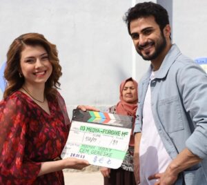 Baraa Al Zubaidi Instagram - #الحمدلله مشاعر مختلطة مدري ابجي مدري افرح
خلصت حيرة شكراً للكل 🎉❤️
#حيرة