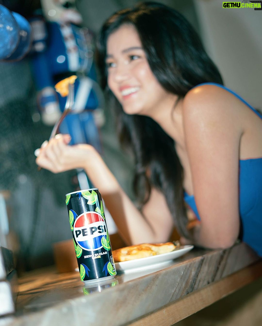 Belle Mariano Instagram - Suuuper in love with the NEW Pepsi Zero Sugar with LIME! The lime flavor blends so well with Pepsi Zero Sugar’s refreshing taste. My new favorite panulak sa mga food trips ko this holiday season! 🤍 #PepsiZeroSugarLime #PepsiMasMasarapMaiba